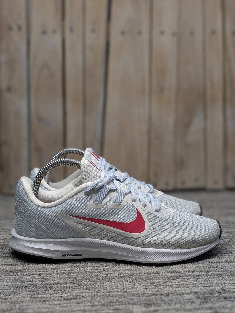 Women's Nike Downshifter 9 in Light Blue/Gray - Size 7.5
